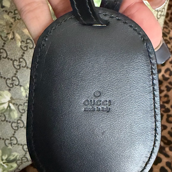 Gucci Calfskin GG Supreme Monogram Blooms Print Medium Reversible Tote - Picture 3 of 7